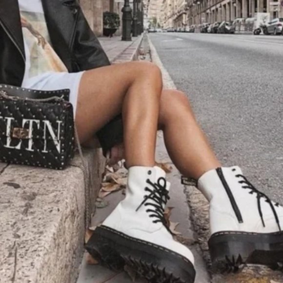 DR. MARTENS JADON BOOT SMOOTH LEATHER PLATFORMS IN WHITE SMOOTH LEATHER MSRP$230 - Picture 4 of 13